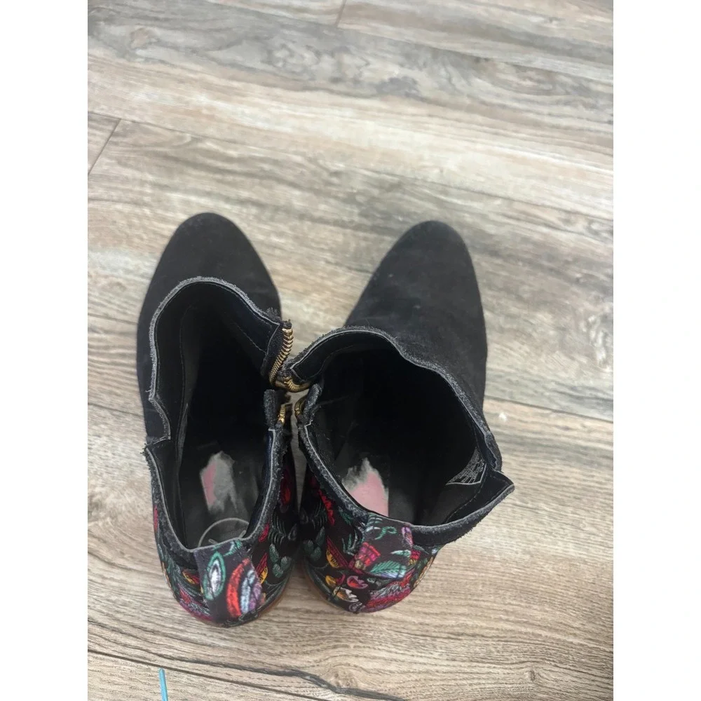 Inkkas Rooster Bootie 8 Black Suede Floral Embroidery Boho Festival Cottagecore